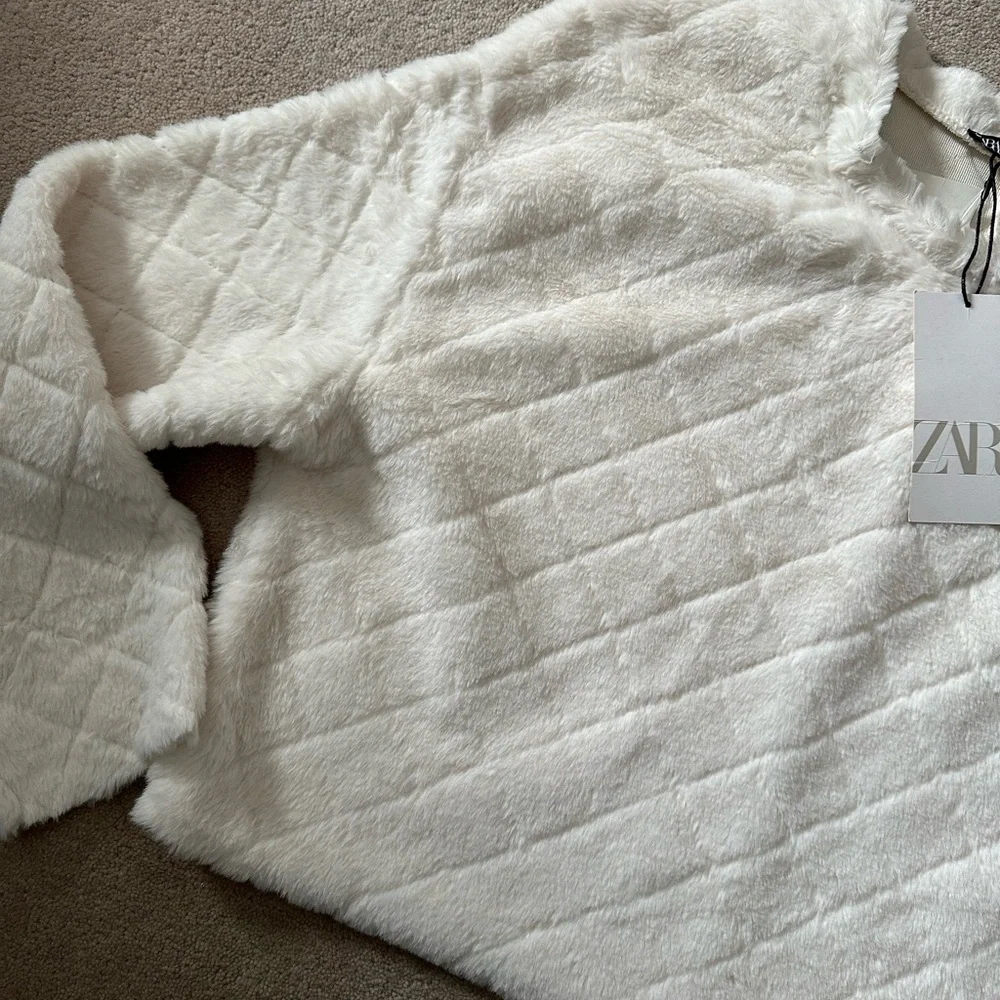 Faux fur Zara sweater! - Picture 2 of 5